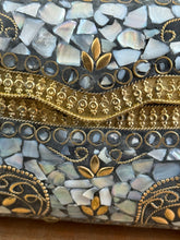 Load image into Gallery viewer, Vintage Gold Mosaic Shell Inlay Clutch Purse