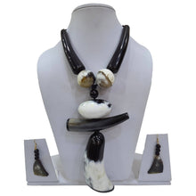 Load image into Gallery viewer, Bold Horn Material Necklace Set: A
