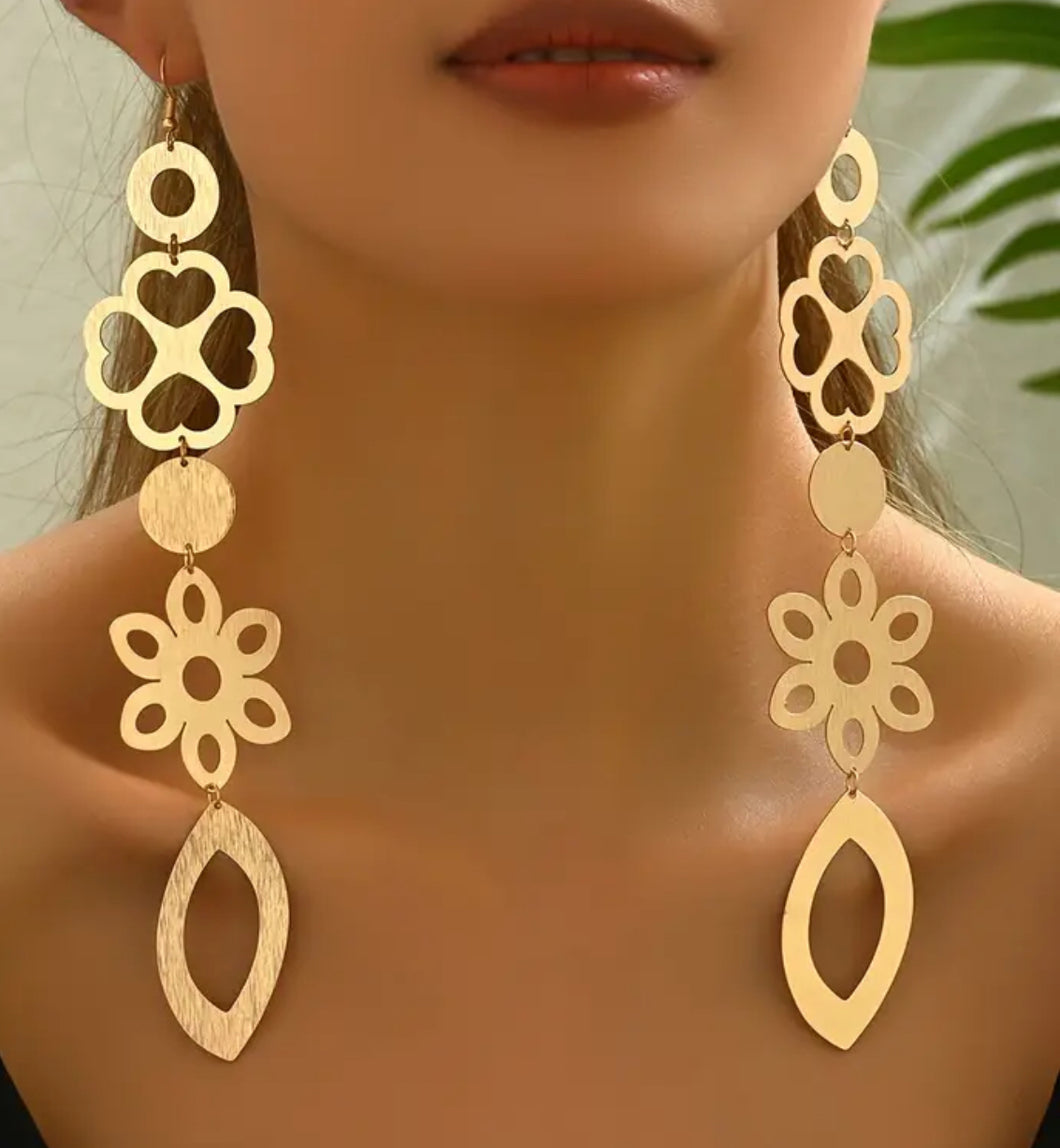 Gold Clover Floral Dangle Earrings