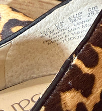Load image into Gallery viewer, Franco Sarto Calf Hair Pumps Sz 8.5M
