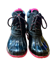Load image into Gallery viewer, Tommy Hilfiger Twhilen Duck Boots Size 8 Black Pink
