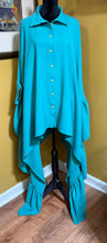 Load image into Gallery viewer, Karen T Design Dramatic Sleeve Top OS
