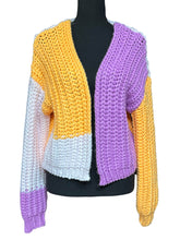 Load image into Gallery viewer, Wild Fable Color Block Cropped Cable Knit Cardigan Sz S
