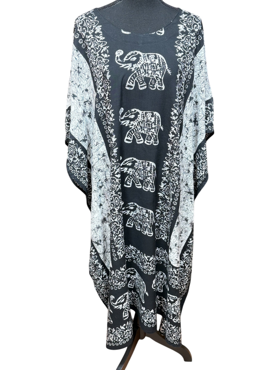 Metropolitan Elephant Print Kaftan with Necklace