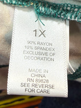 Load image into Gallery viewer, LOGO by Lori Goldstein Printed Top with Angled Hem Sz 1X
