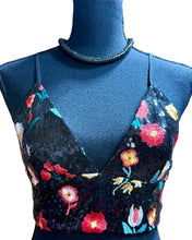 Load image into Gallery viewer, Forever 21 Floral Sequin Bralet Sz M
