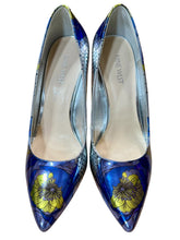 Load image into Gallery viewer, Nine West Silver Floral Heels Sz 10M
