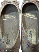 Load image into Gallery viewer, J Renee’ Cork Splash Flats Sz 8
