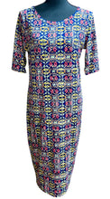 Load image into Gallery viewer, Lularoe Southwestern Geo Print Dress Sz M (fit Sz S)
