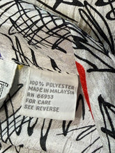 Load image into Gallery viewer, Christie &amp; Jill VTG Retro Geo Blouse Sz 16W
