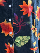 Load image into Gallery viewer, White Stag Velvet Leaf Print Top Sz 22/24W

