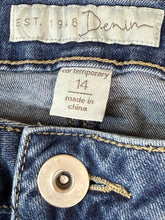 Load image into Gallery viewer, Cato Stud Rhinestone Jeans Sz 14
