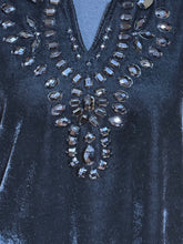 Load image into Gallery viewer, Quacker Factory Black Velvet Beaded Tunic Sz L

