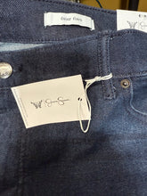 Load image into Gallery viewer, Jessica Simpson Daisy Flare Jeans Sz 24W
