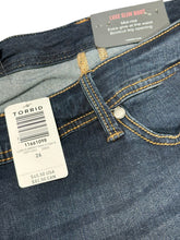 Load image into Gallery viewer, Torrid Luxe Slim Boot Cut Jeans Sz 26R
