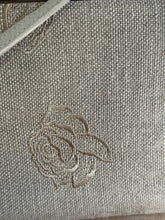 Load image into Gallery viewer, Liz Claiborne Vtg Rose Detail Clutch
