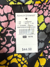 Load image into Gallery viewer, Ashley Stewart Animal Leggings Fit Sz 12/14
