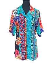 Load image into Gallery viewer, Carole Little Floral Top Sz 8

