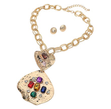 Load image into Gallery viewer, Bold Stone Embellished Abstract Pendant Chunky Chain Statement Necklace
